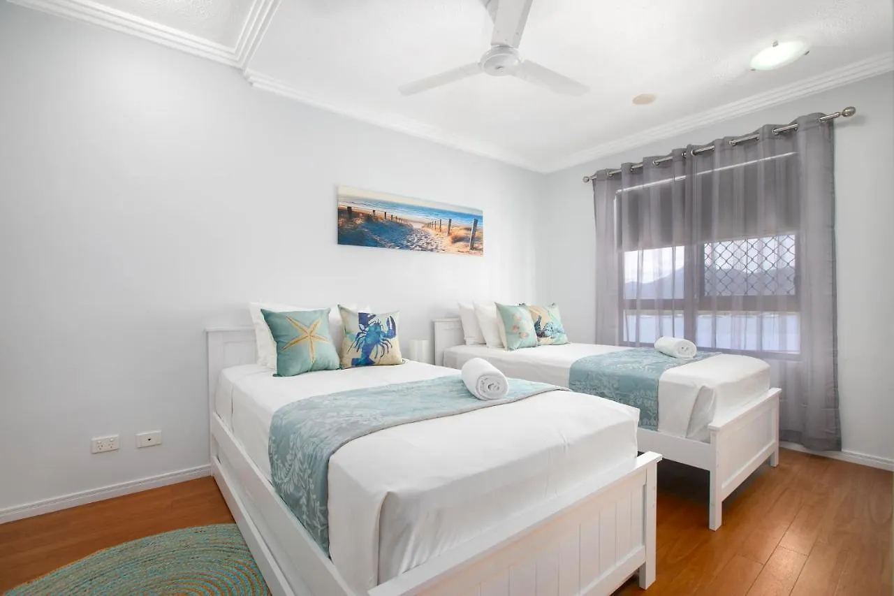 604 Chic City Apartment With Water Views 凱恩斯